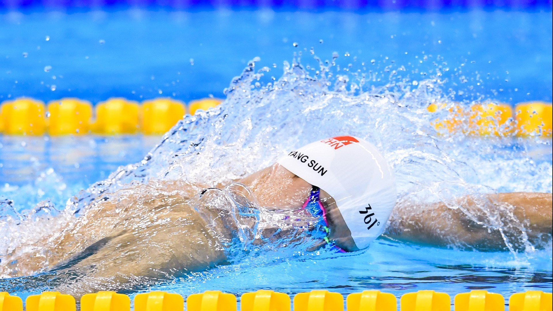 鏖战之夜,穆勒双星撕裂秩序,希腊2-1力克墨西哥