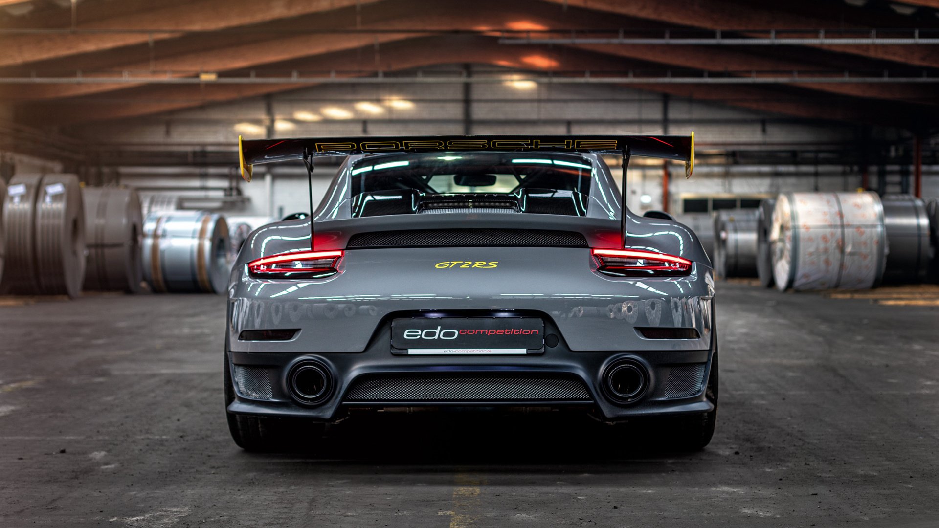 法则与灵光,当日本队用精密碾压丹麦,黄鸭组合以创意惊艳世界