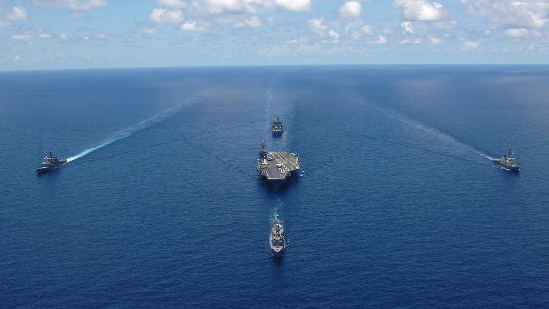 太阳焚穿休斯顿，爱德华兹成为关键先生