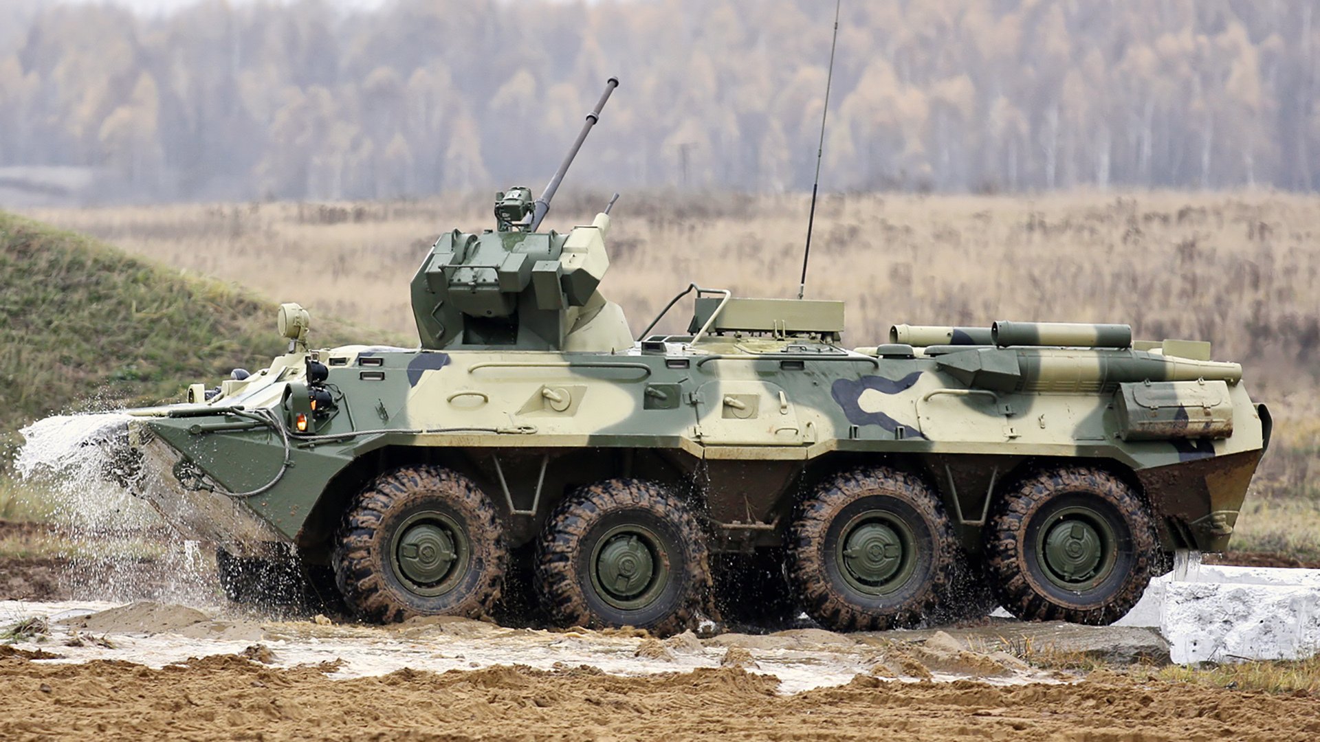 幽灵舞者，锡安在F1街道赛之夜的独舞