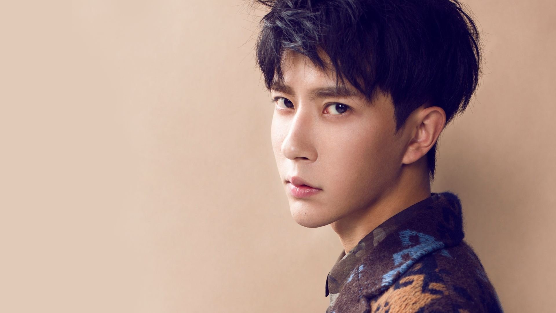 跨越领域的统治力，当拜仁的铁幕防守，遇见罗德里的季后赛模式