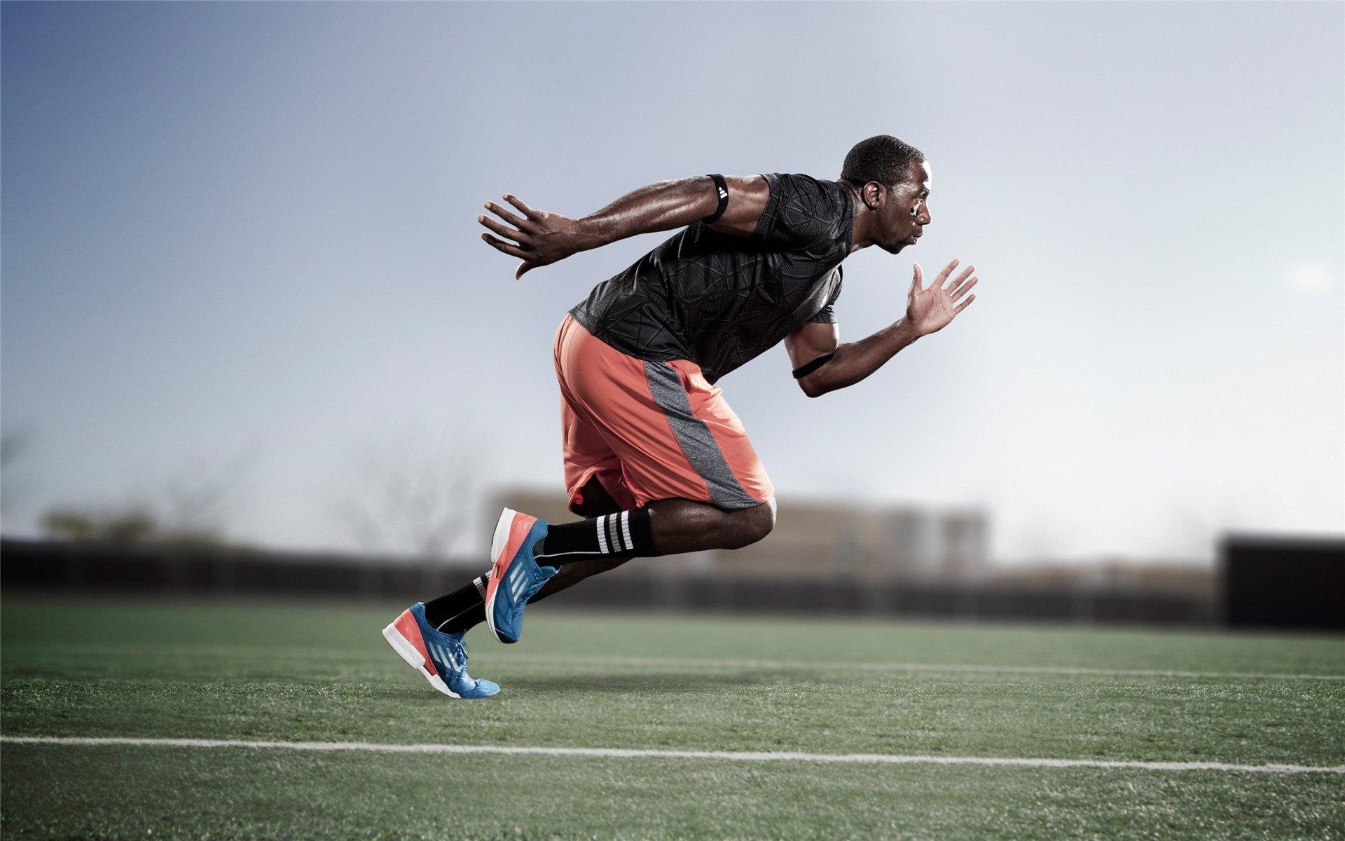 一人照亮总决赛夜空，多诺万·米切尔的非典型英雄之路