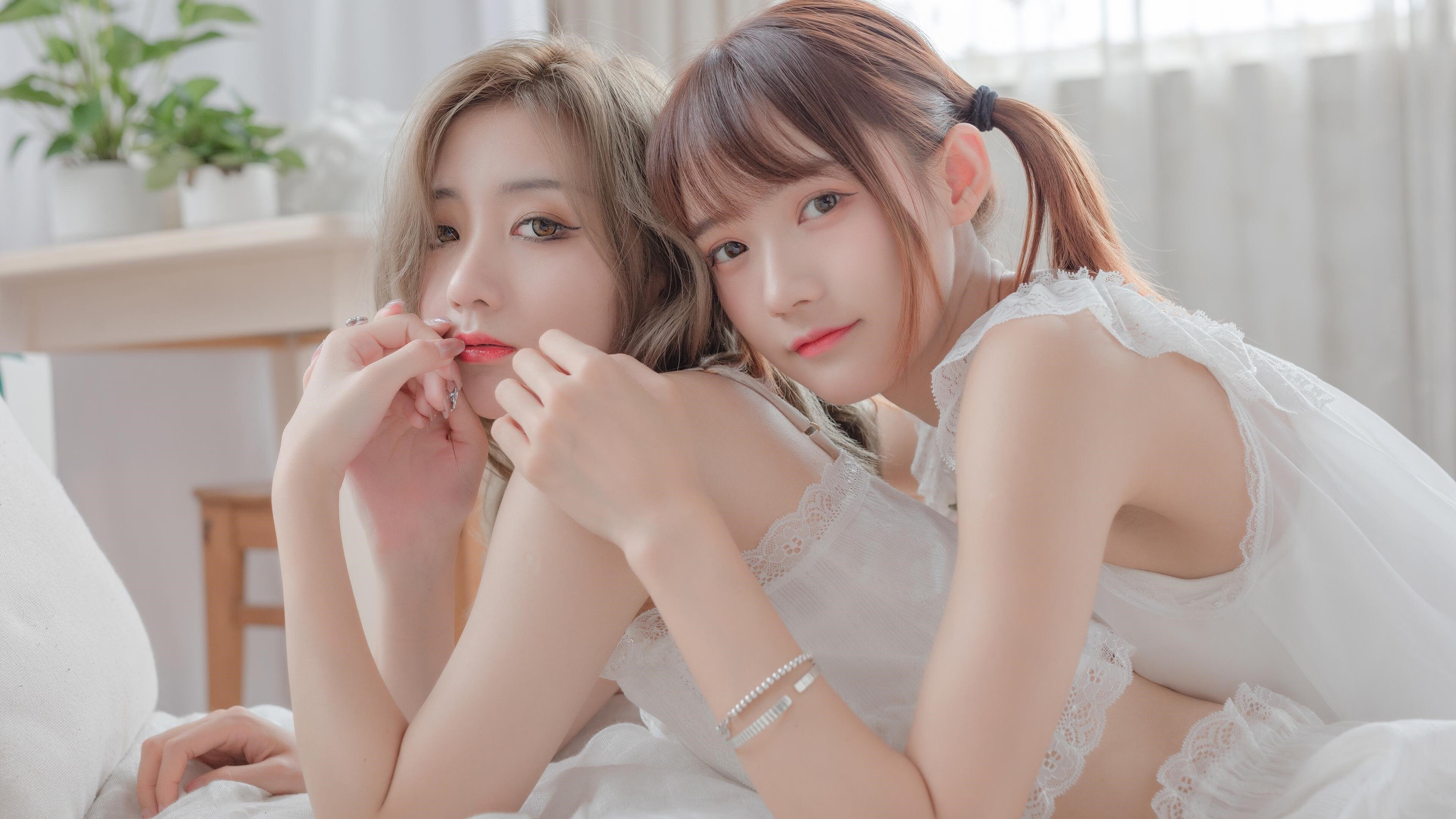 活塞冲垮爵士，当莫兰特在F1虚拟弯道接管年度争冠